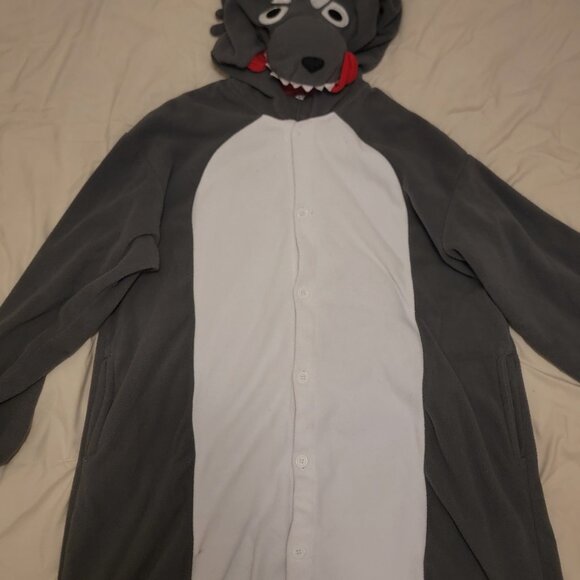XL Wolf Onesie Pajamas Costume for Adults (Unisex) - Picture 2 of 5